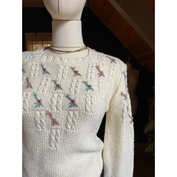 Vintage embroidered sweater - Picture 9 of 9